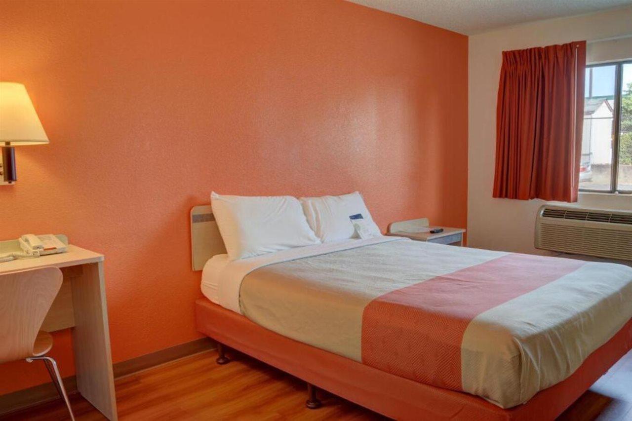 Motel 6-Salem, Or Ngoại thất bức ảnh